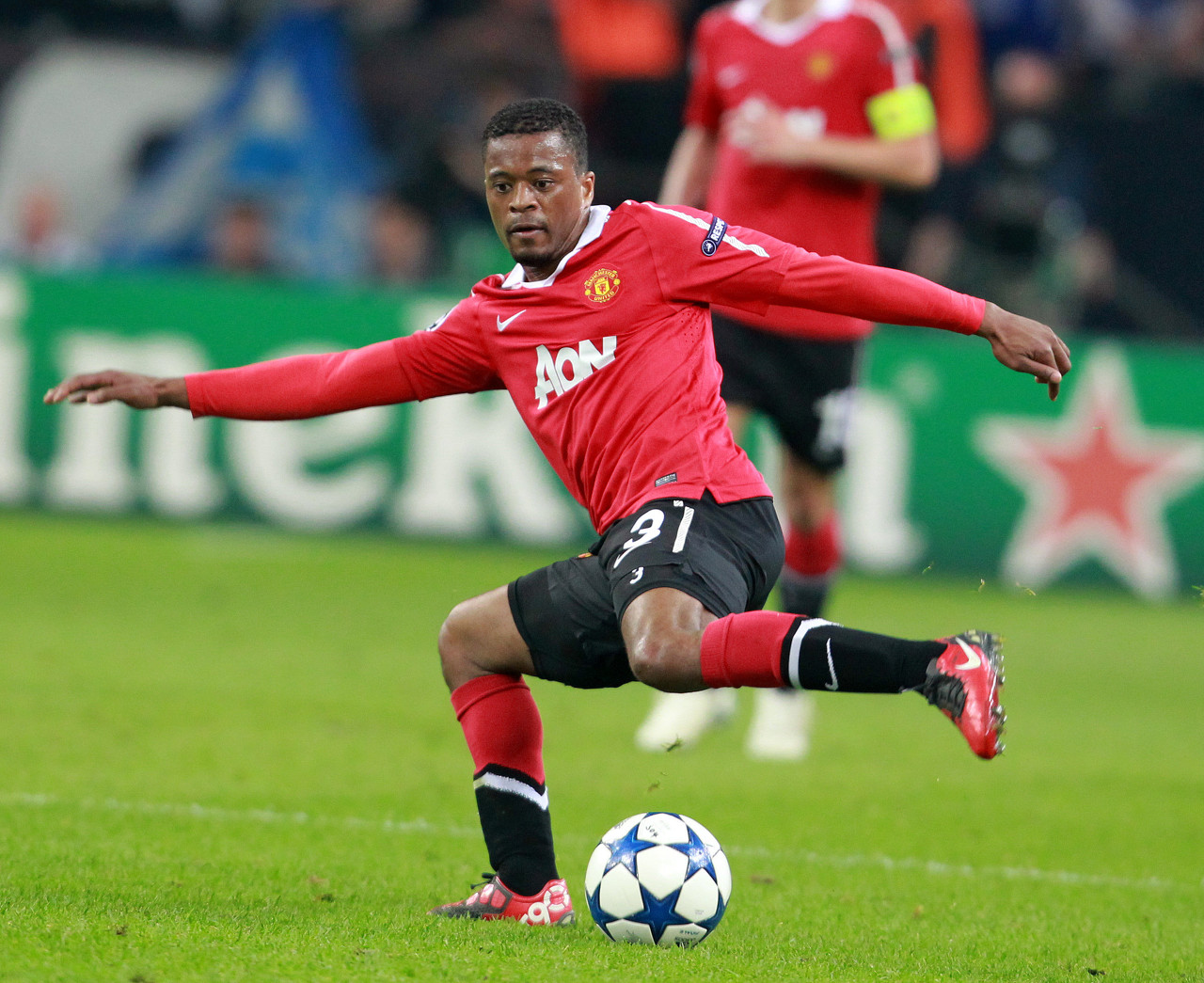 让比勒菲尔 让比勒菲尔